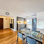 Mari Apartman *