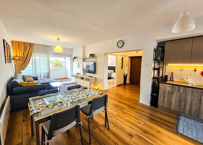 Mari Apartment
