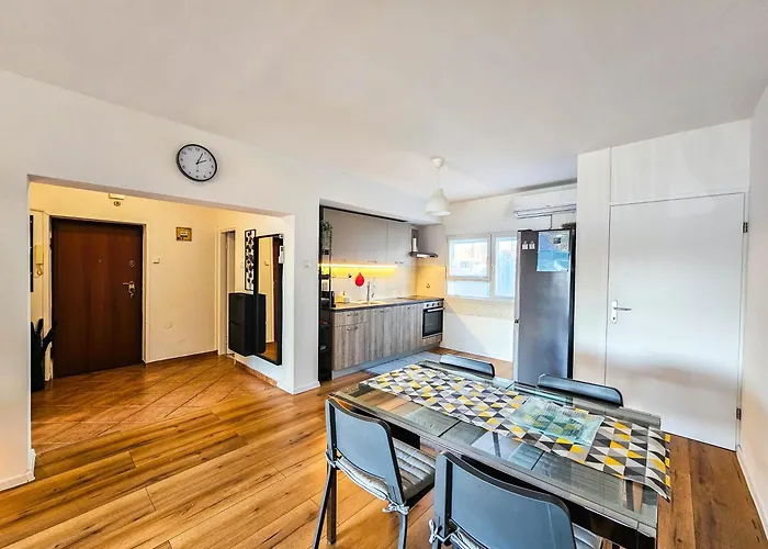 Mari Apartment *