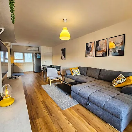 Apartament Mari *